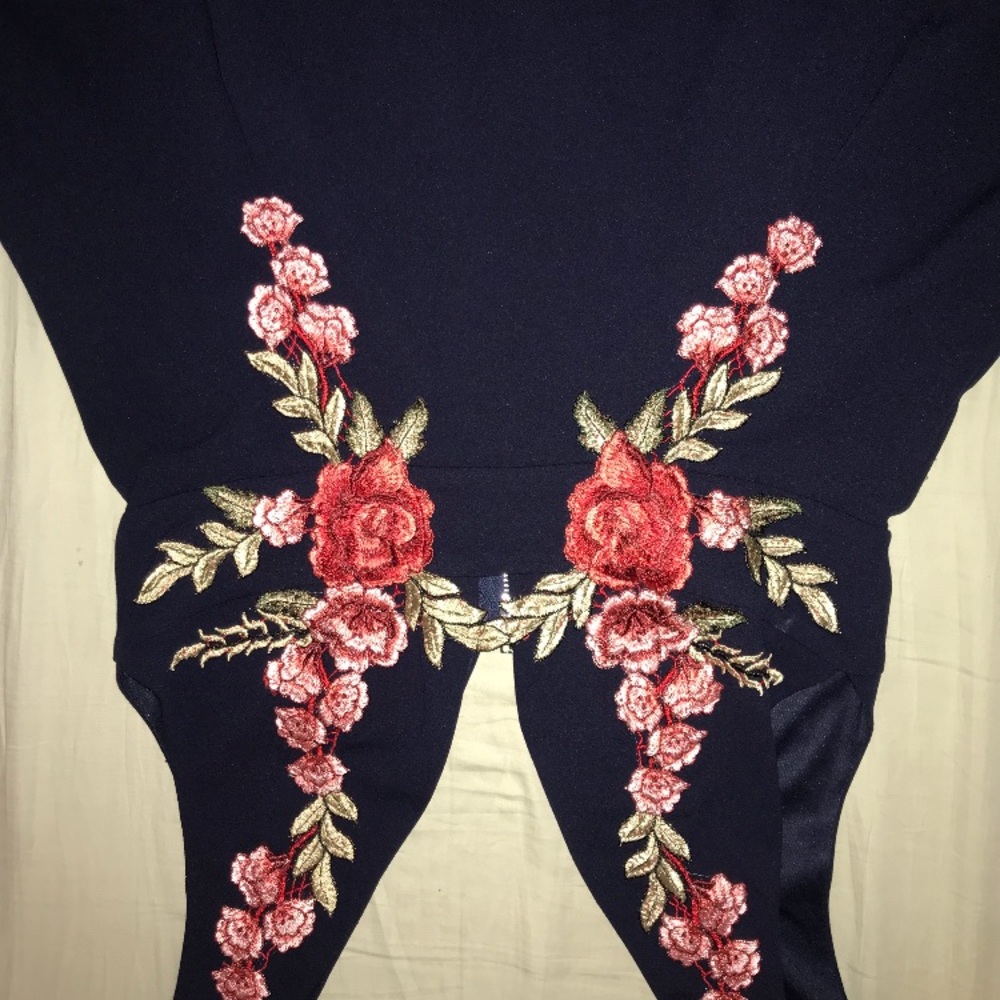 cute navy blue floral 👗💖